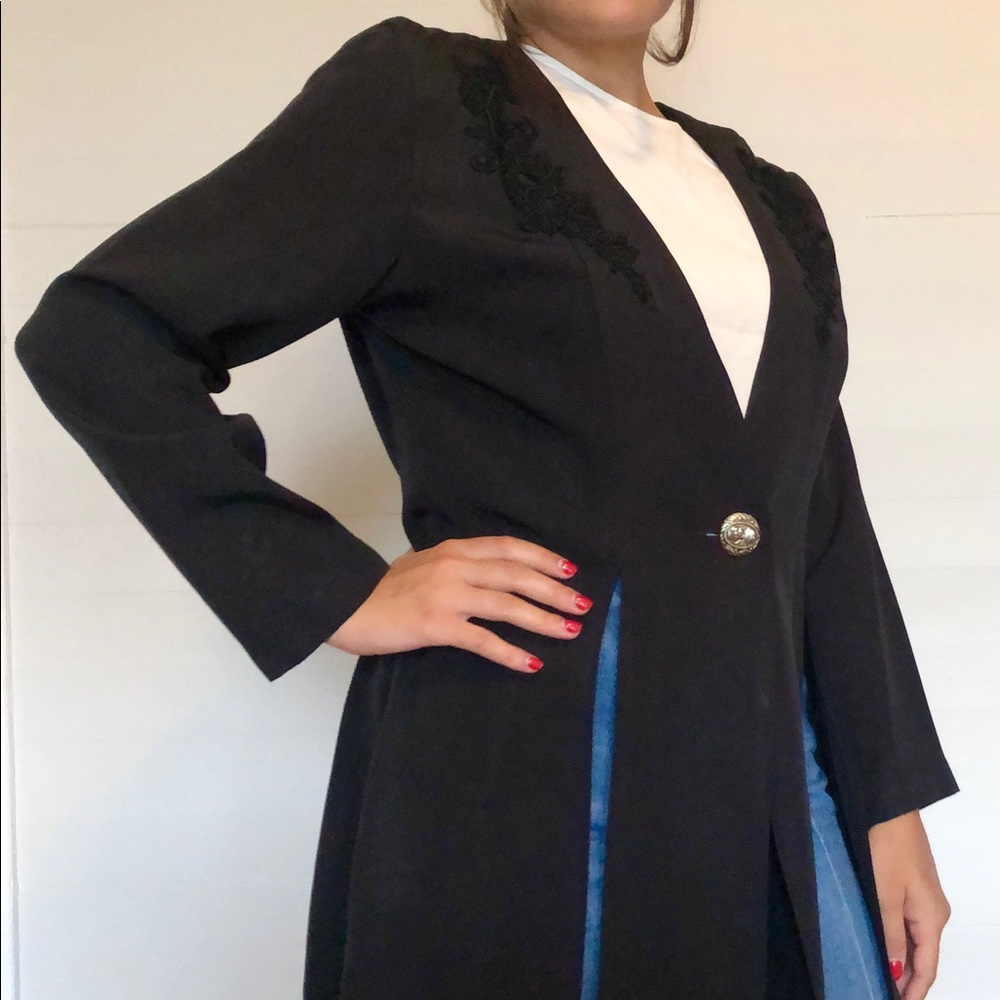 Vintage ✨ Black 1980’s Embroidered Jacket